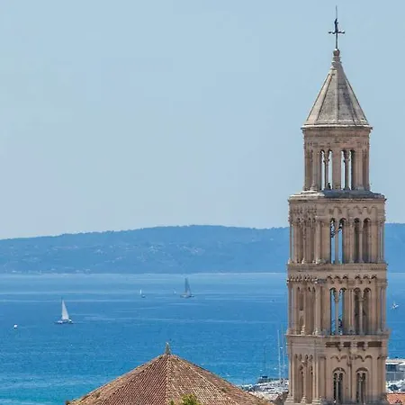 New And Modern Baroni * 스플리트