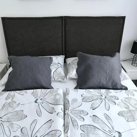 New And Modern Baroni Apartament Split