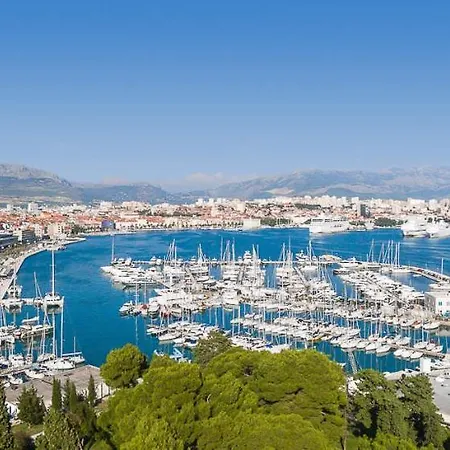 New And Modern Baroni Spalato